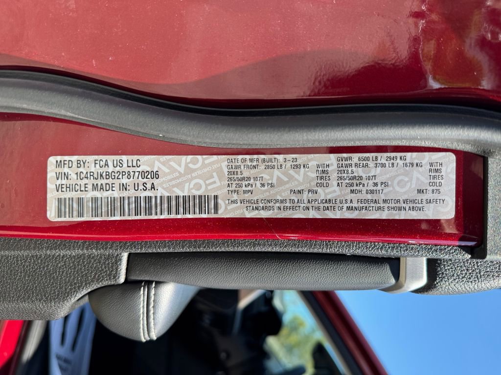 Used 2023 Jeep Grand Cherokee L Limited w/ Luxury Tech Group II image 30