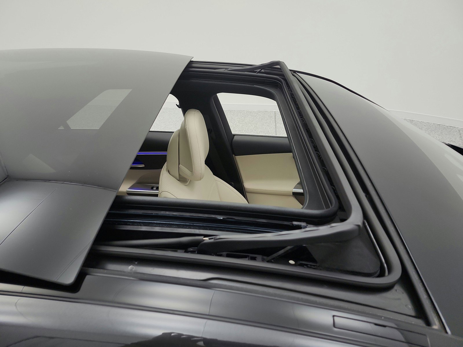 Certified 2024 Mercedes-Benz C 300 Sedan image 20