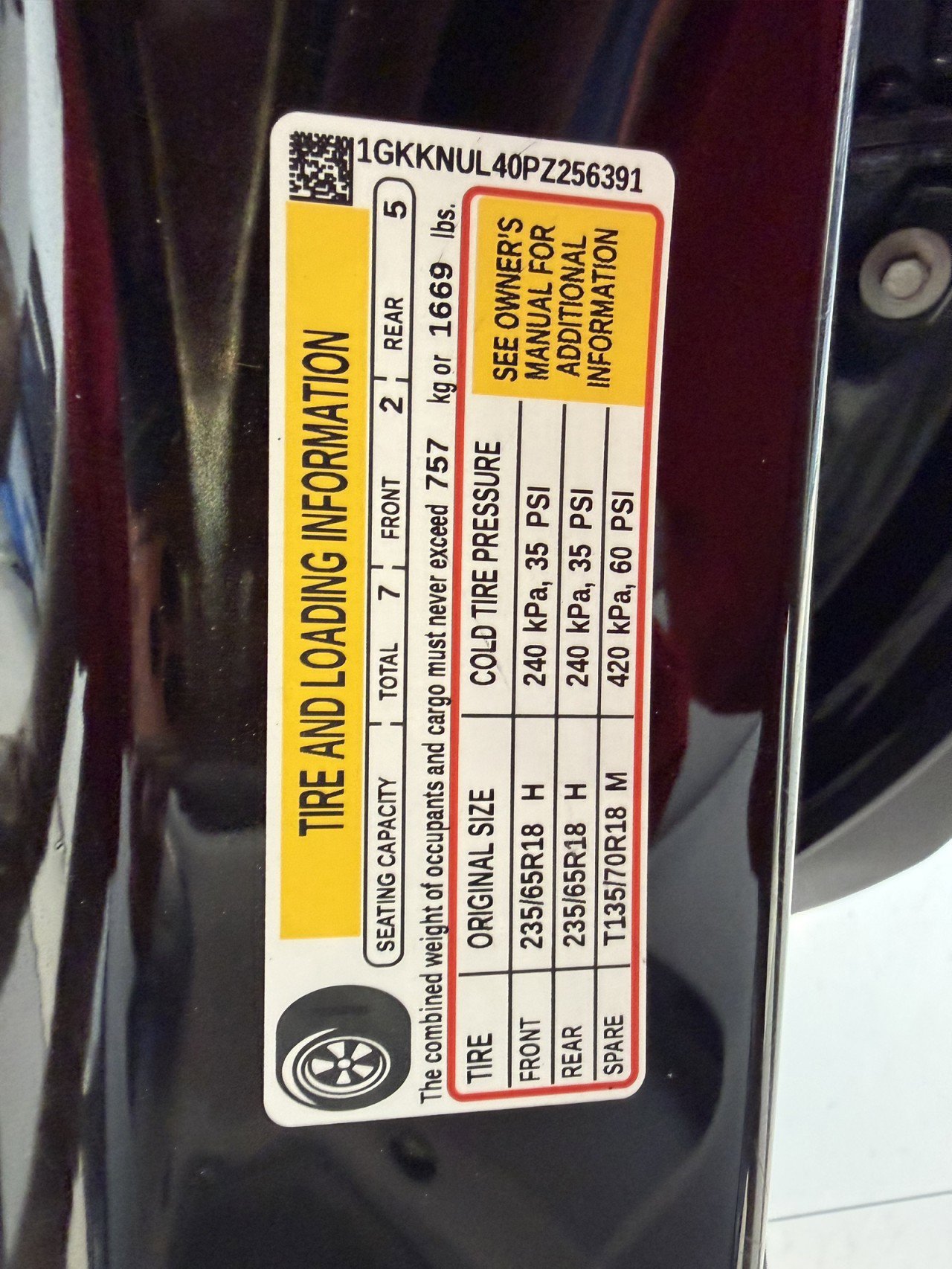 Used 2023 GMC Acadia SLT image 49