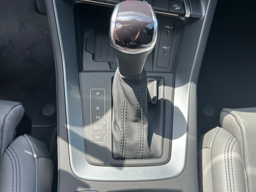 Used 2025 Audi Q3 2.0T Premium w/ Convenience Package image 38