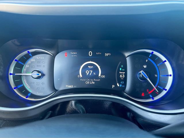 Used 2024 Chrysler Pacifica Select image 12