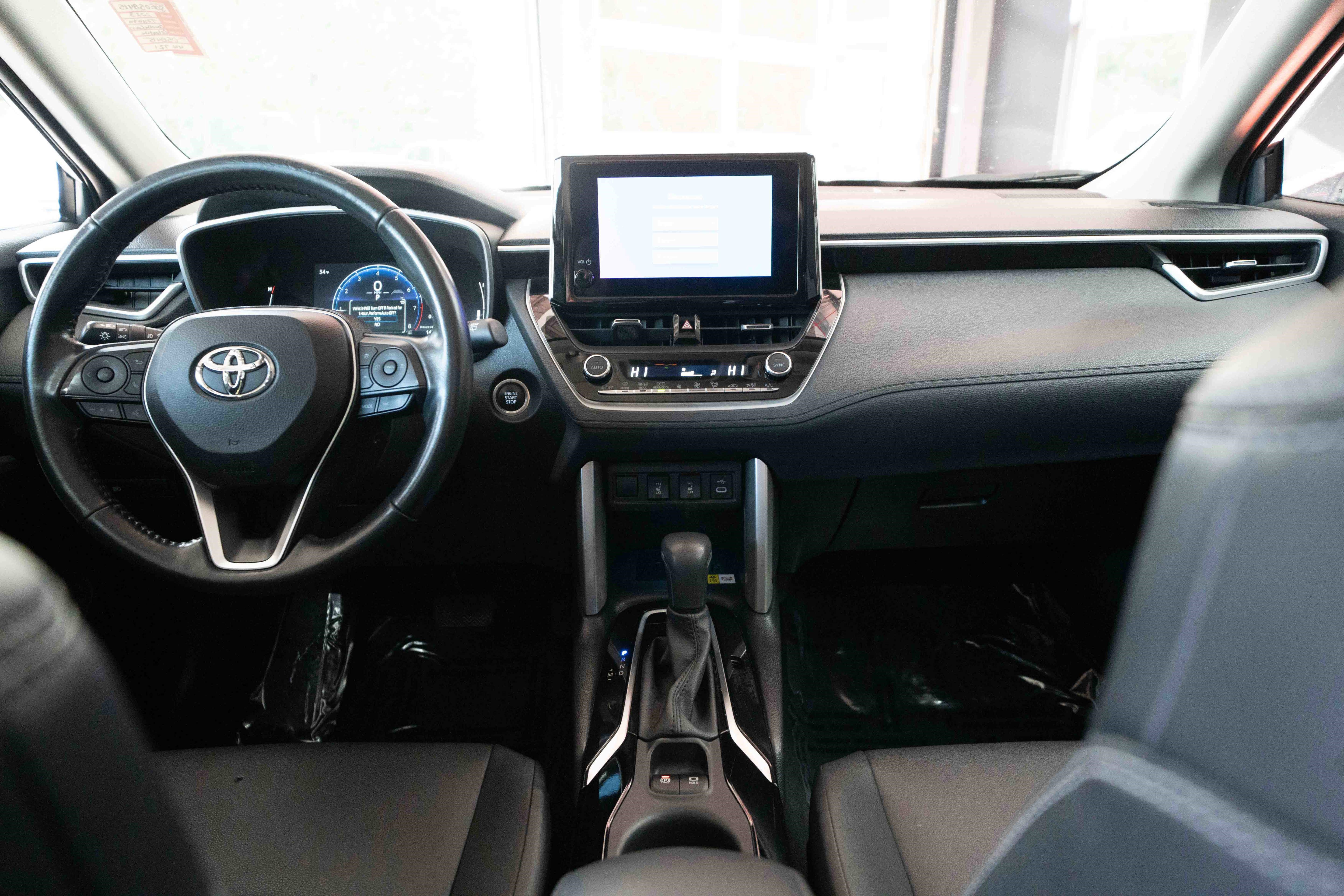 Used 2023 Toyota Corolla Cross XLE image 20