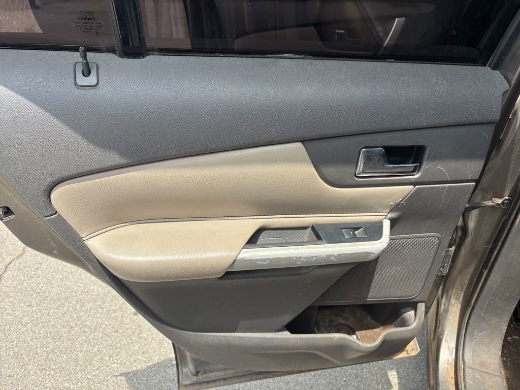 Used 2013 Ford Edge SEL AWD/4WD image 28