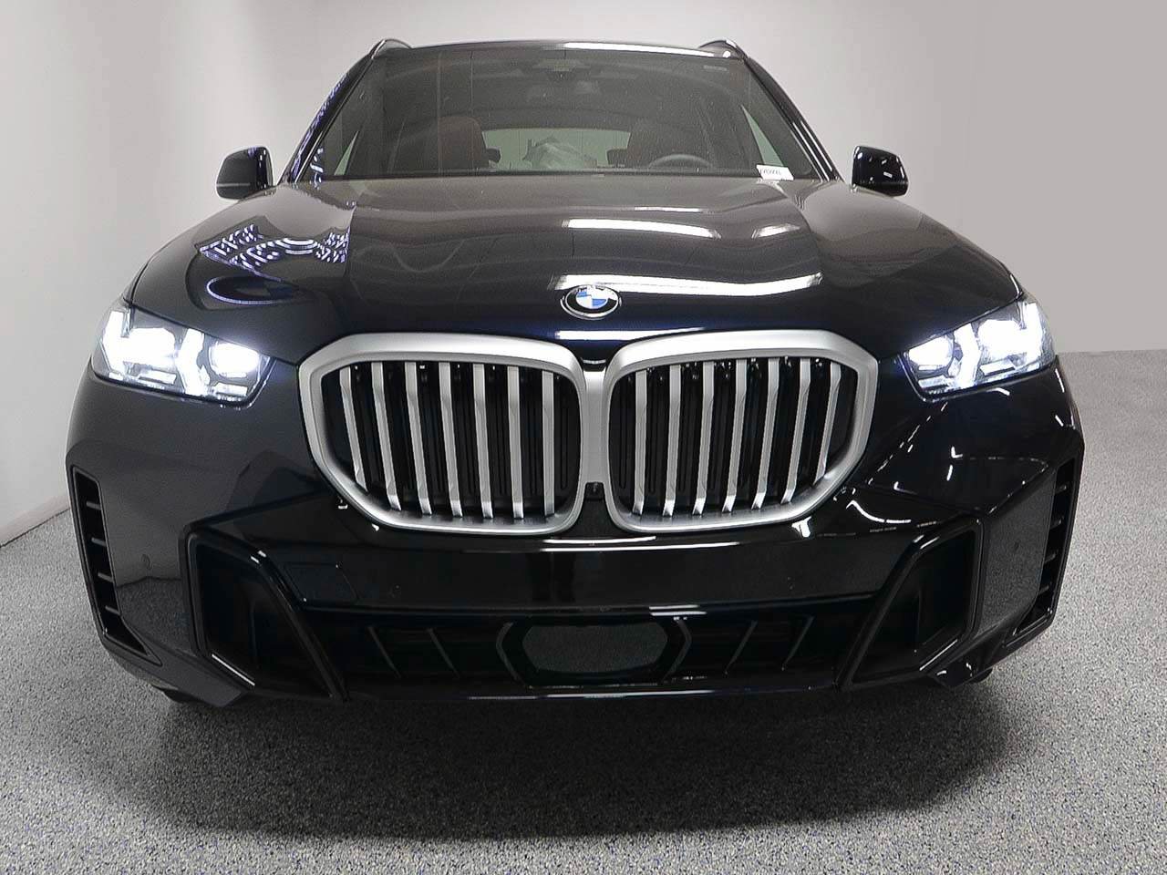 Used 2026 BMW X5 xDrive40i AWD/4WD image 2