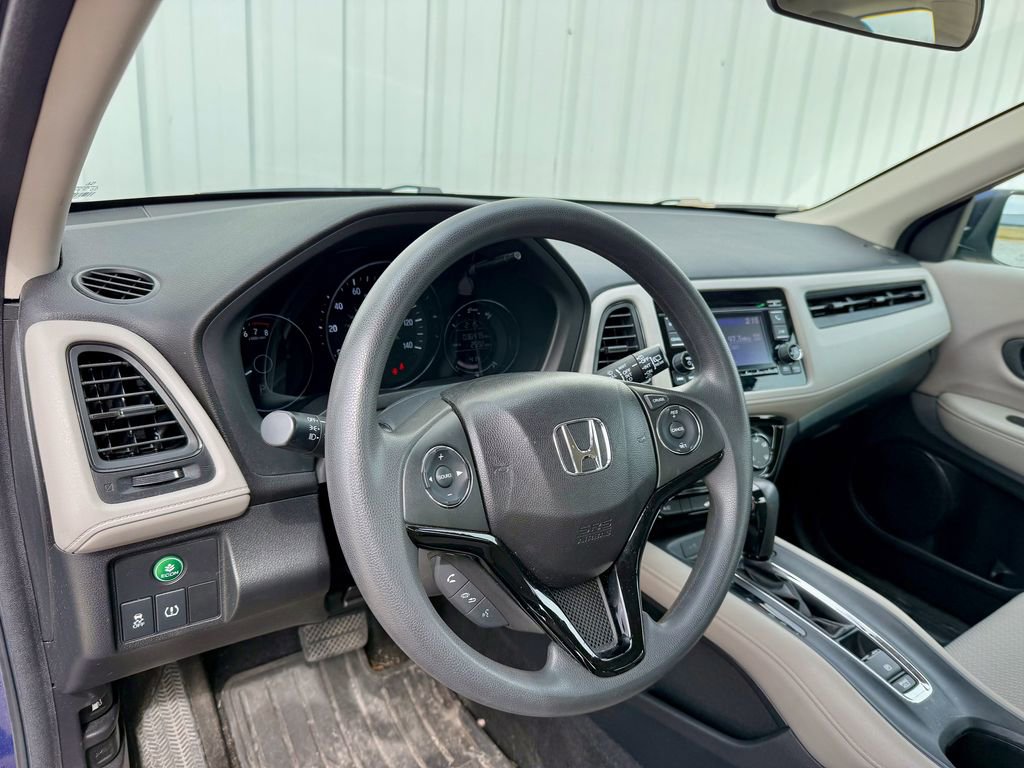 Used 2016 Honda HR-V LX image 10