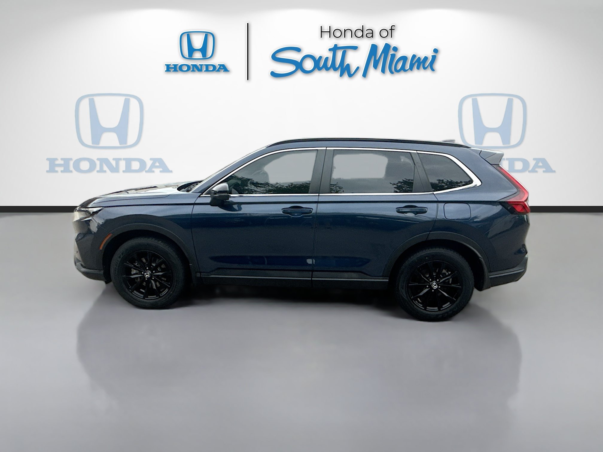 Used 2023 Honda CR-V Sport image 4