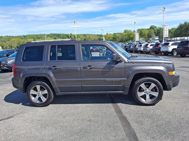 Used 2017 Jeep Patriot High Altitude AWD/4WD image 11
