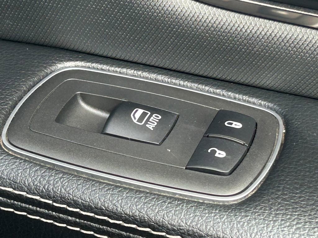 Used 2019 RAM 1500 Sport w/ Level 2 Equipment Group AWD/4WD image 38