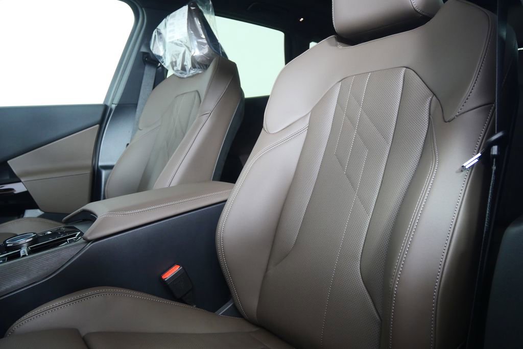 Used 2026 BMW X3 xDrive30 w/ Convenience Package image 11