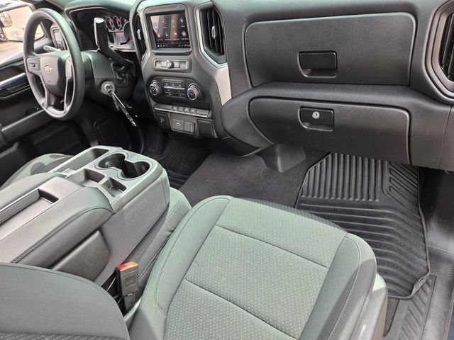 Used 2020 Chevrolet Silverado 1500 Custom w/ Custom Value Package RWD image 16