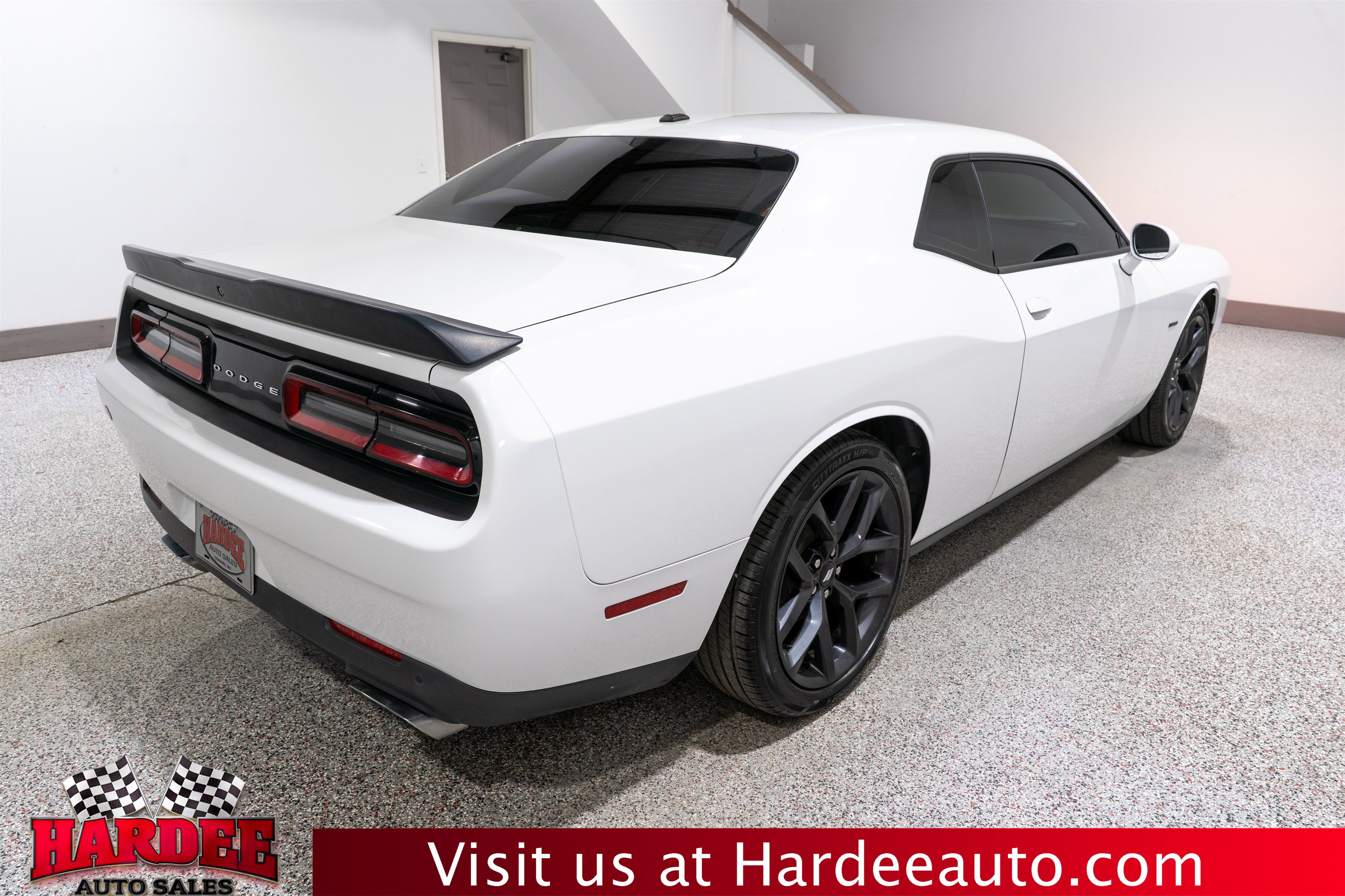 Used 2019 Dodge Challenger R/T w/ Driver Convenience Group RWD image 5