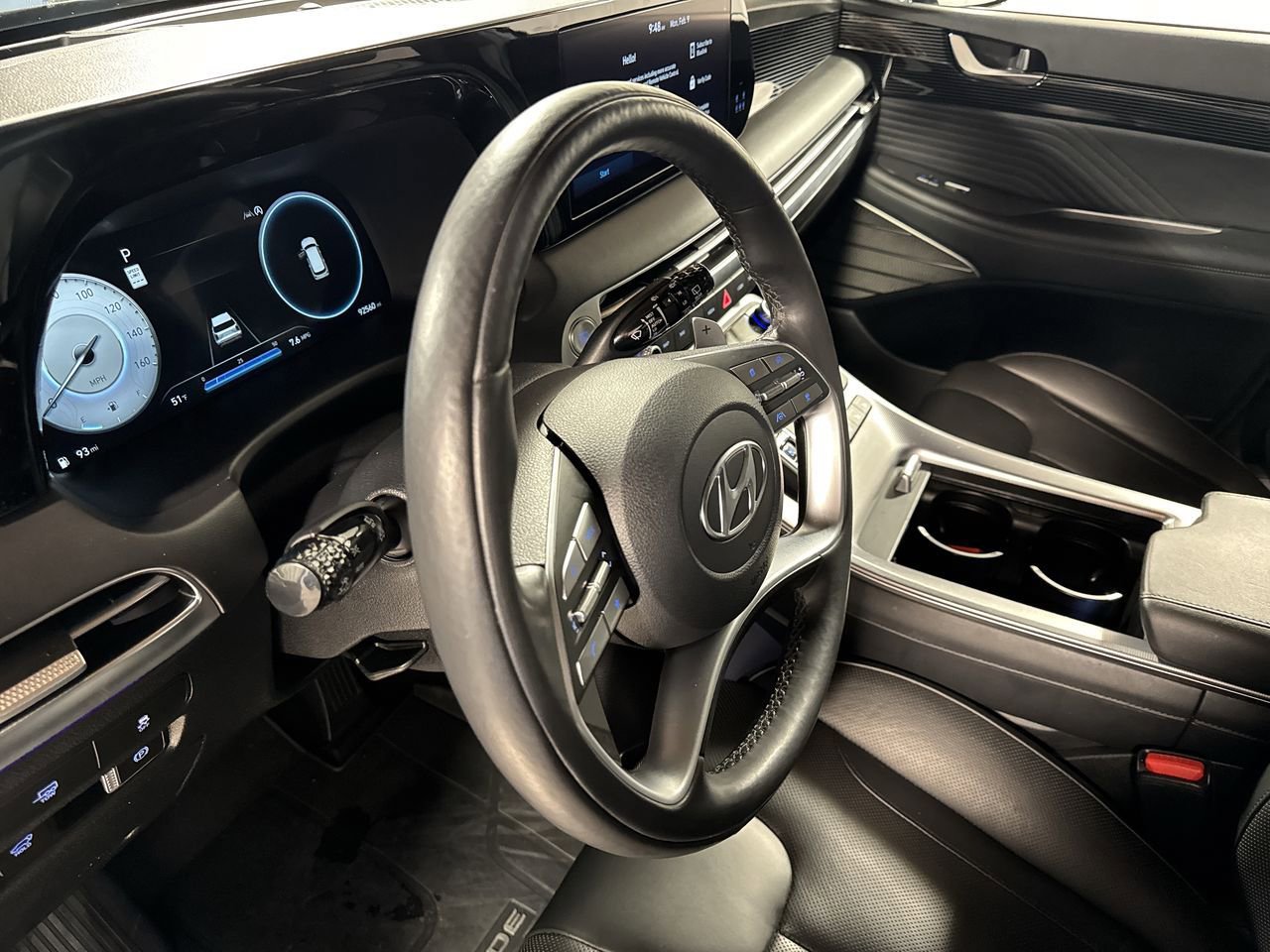 Used 2023 Hyundai Palisade Calligraphy w/ Cargo Package image 23