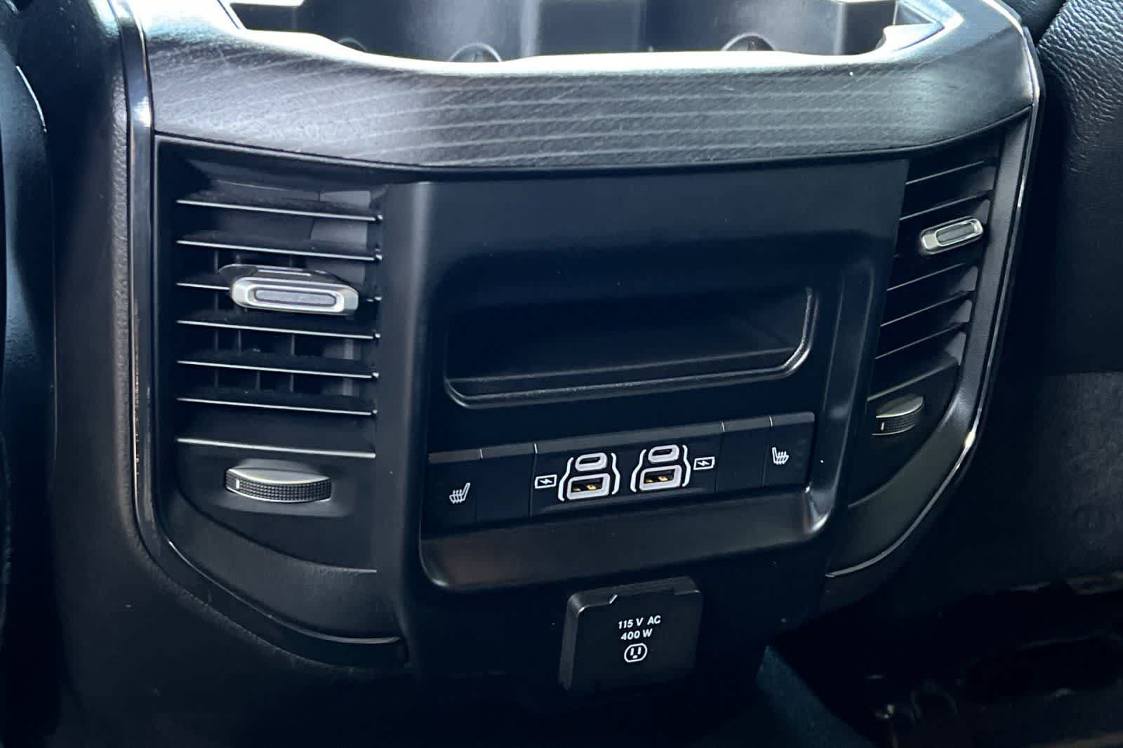 Used 2024 RAM 2500 Limited AWD/4WD image 15