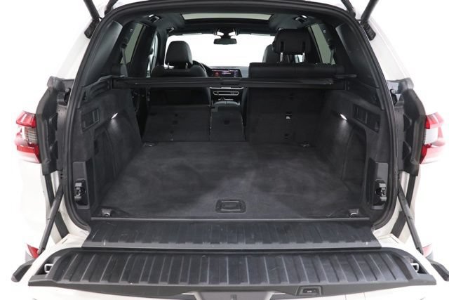 Used 2020 BMW X5 sDrive40i w/ Premium Package RWD image 37