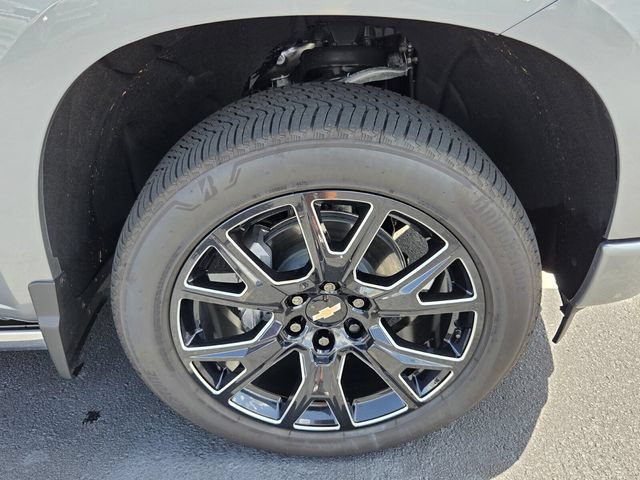 Certified 2026 Chevrolet Silverado 1500 High Country AWD/4WD image 8