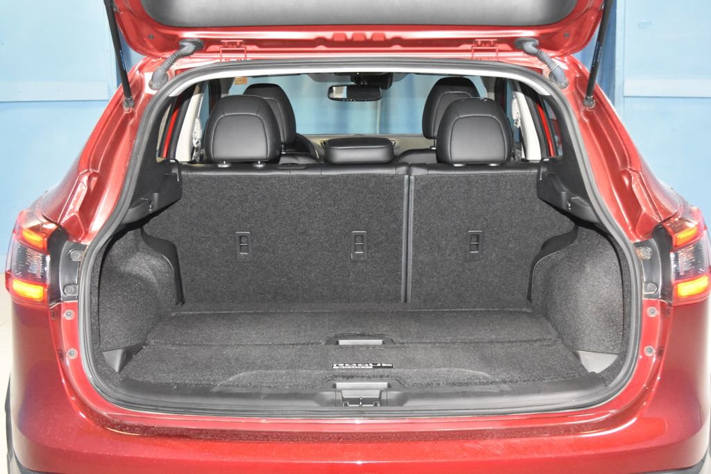 Certified 2022 Nissan Rogue Sport SL w/ Premium Package image 29