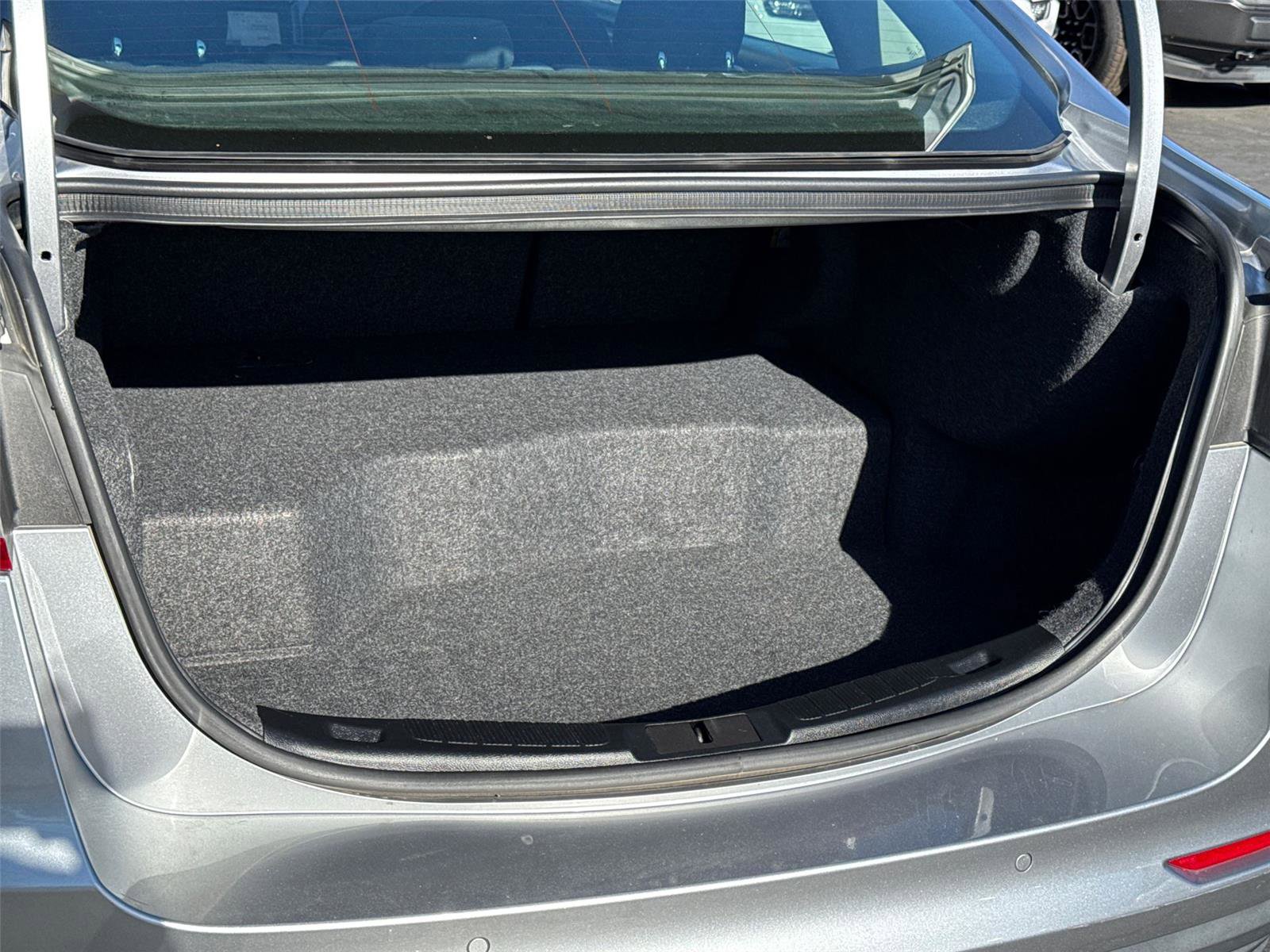 Certified 2020 Ford Fusion SE FWD image 9