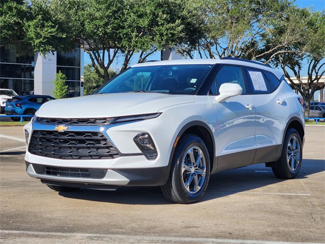 Used 2023 Chevrolet Blazer LT w/ Convenience Package image 3
