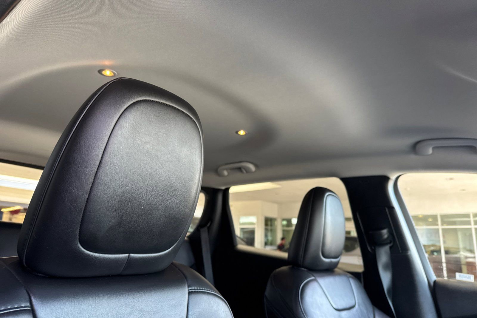 Used 2021 Jeep Cherokee Latitude Plus FWD image 22