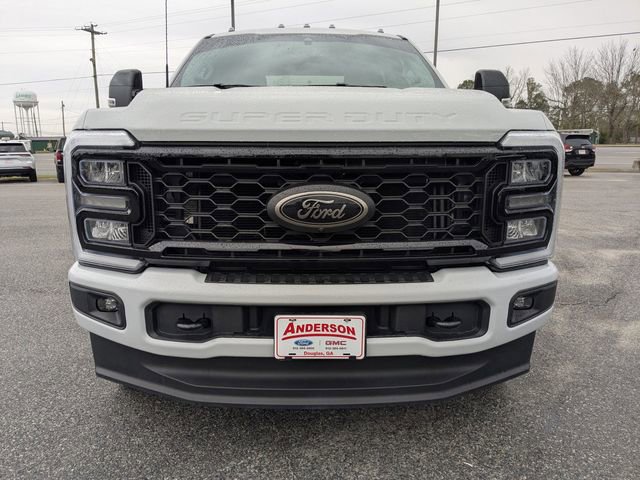 Used 2025 Ford F250 Lariat w/ Black Appearance Package image 9