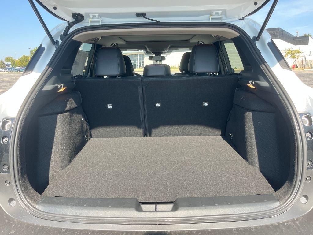 New 2026 Nissan Kicks SR w/ SR Premium Package AWD/4WD image 37