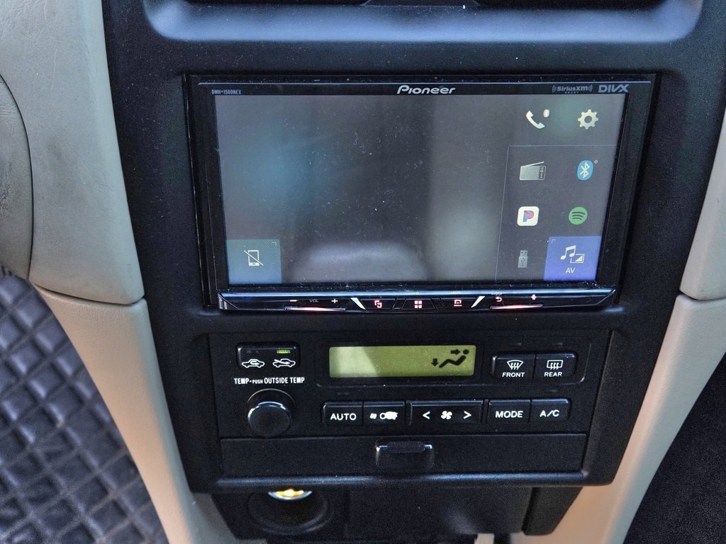 Used 2000 Toyota Solara SE image 18