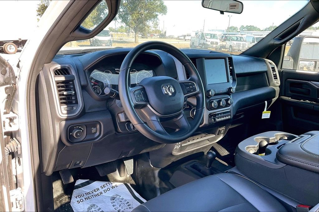 New 2023 RAM 2500 Tradesman AWD/4WD image 4