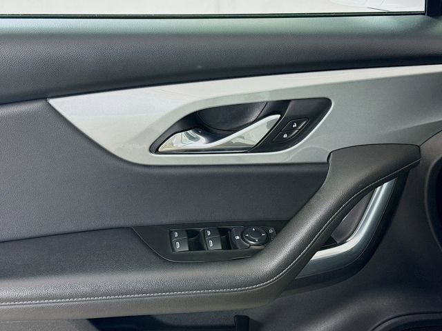 Used 2020 Chevrolet Blazer LT image 17