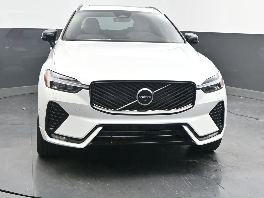 New 2026 Volvo XC60 B5 Plus w/ Protection Package Premier image 2