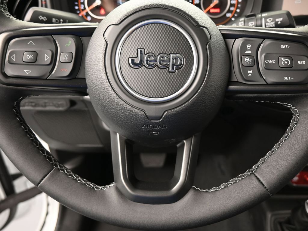 Used 2025 Jeep Wrangler Unlimited Rubicon image 24