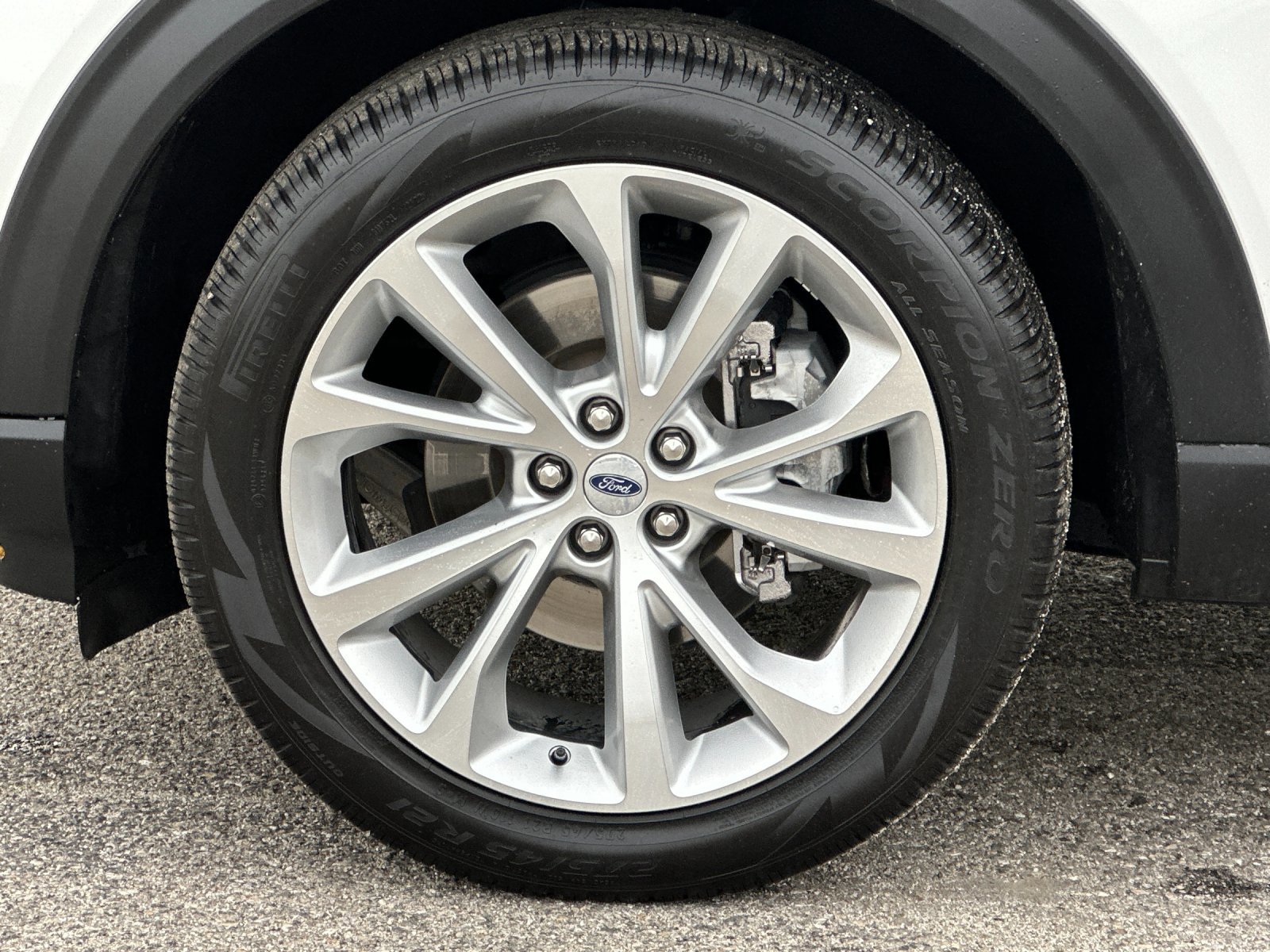 Certified 2022 Ford Explorer Platinum w/ Equipment Group 601A image 28