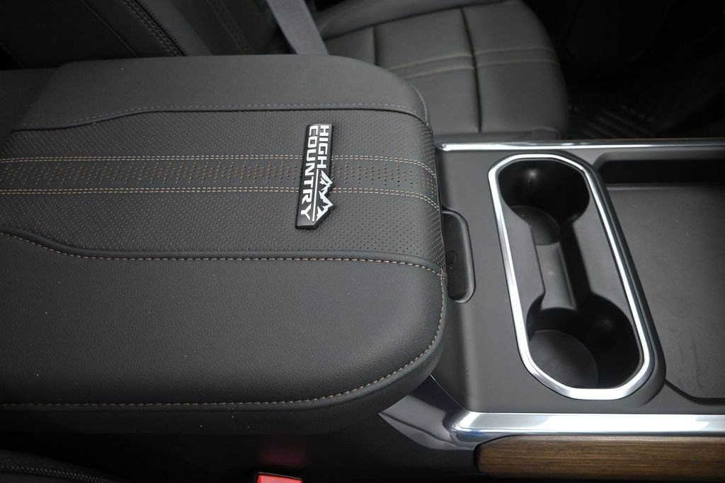 New 2026 Chevrolet Silverado 2500 High Country w/ High Country Premium Package AWD/4WD image 28