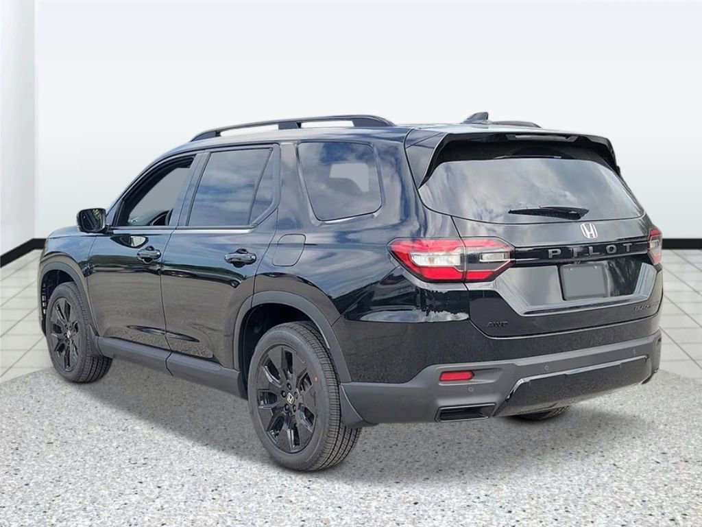 New 2026 Honda Pilot Black Edition image 5