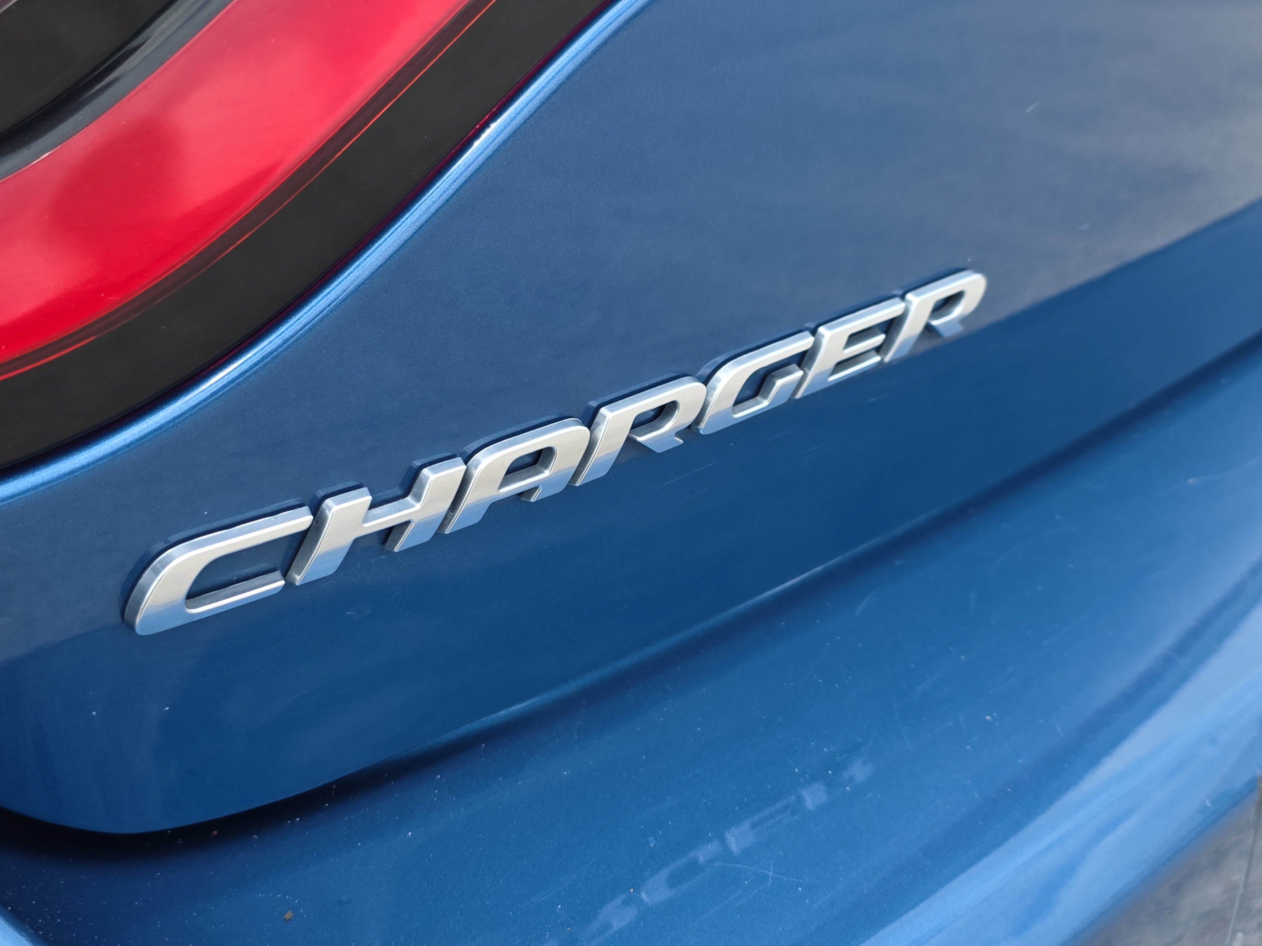 Used 2022 Dodge Charger SXT image 10