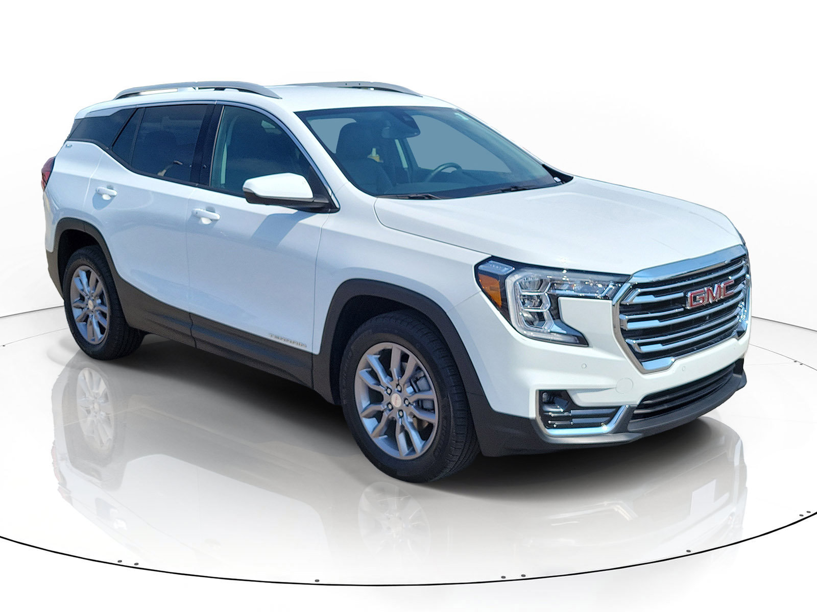 Used 2022 GMC Terrain SLT w/ Tech Package AWD/4WD image 2