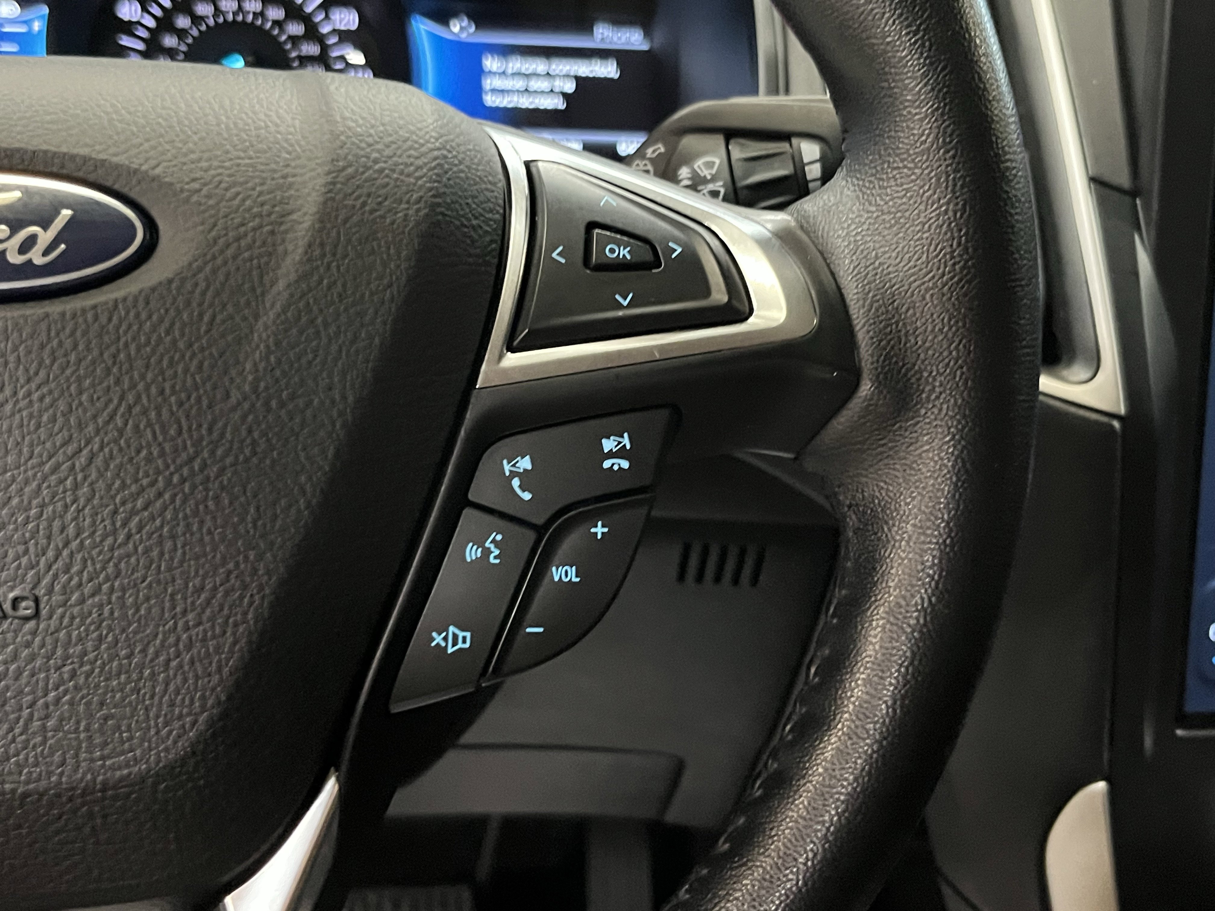 Used 2024 Ford Edge SEL image 20