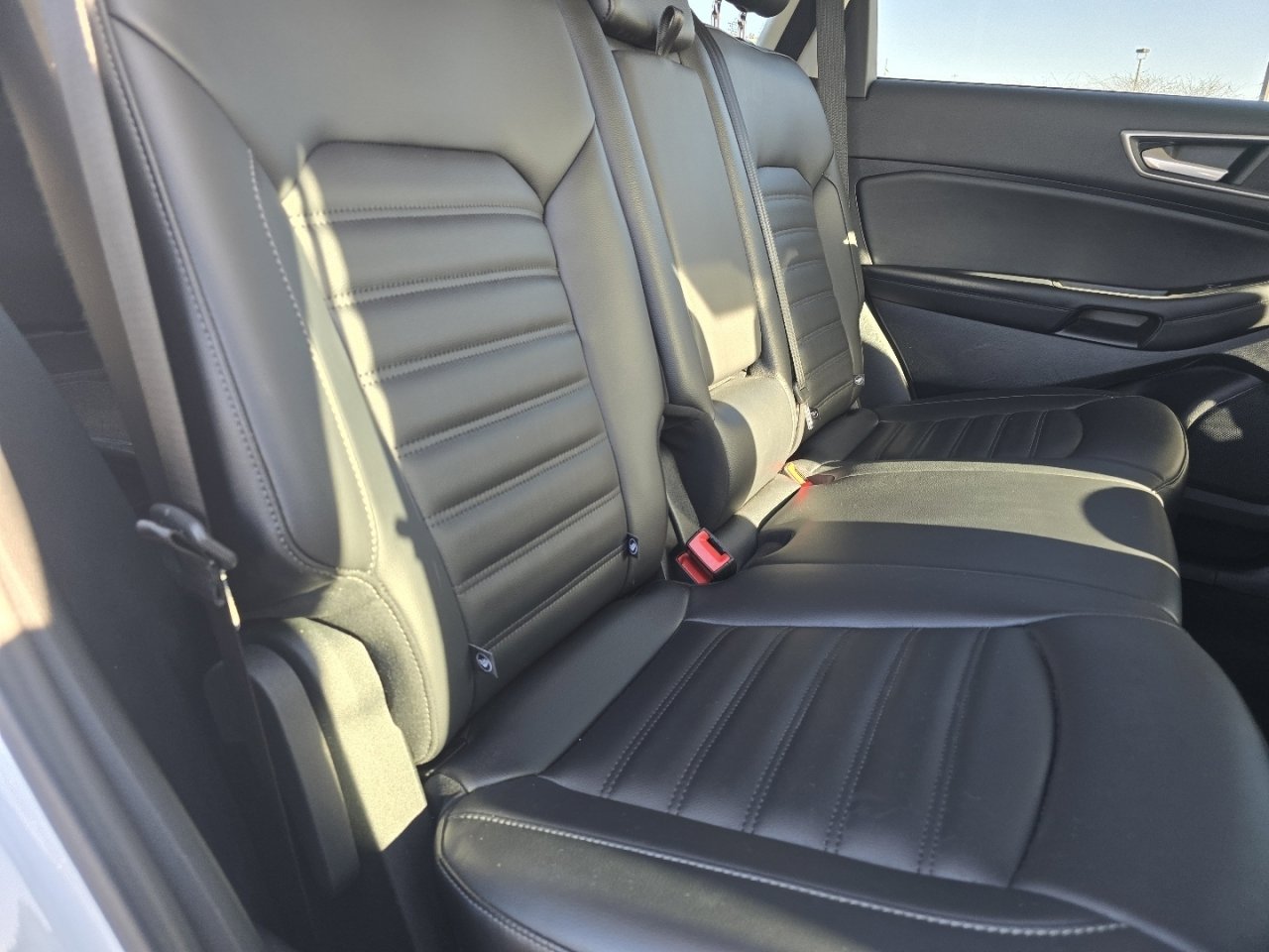 Used 2022 Ford Edge SEL w/ Convenience Package image 21