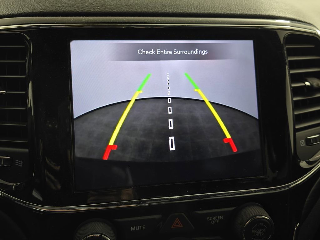 Used 2021 Jeep Grand Cherokee Laredo X image 26