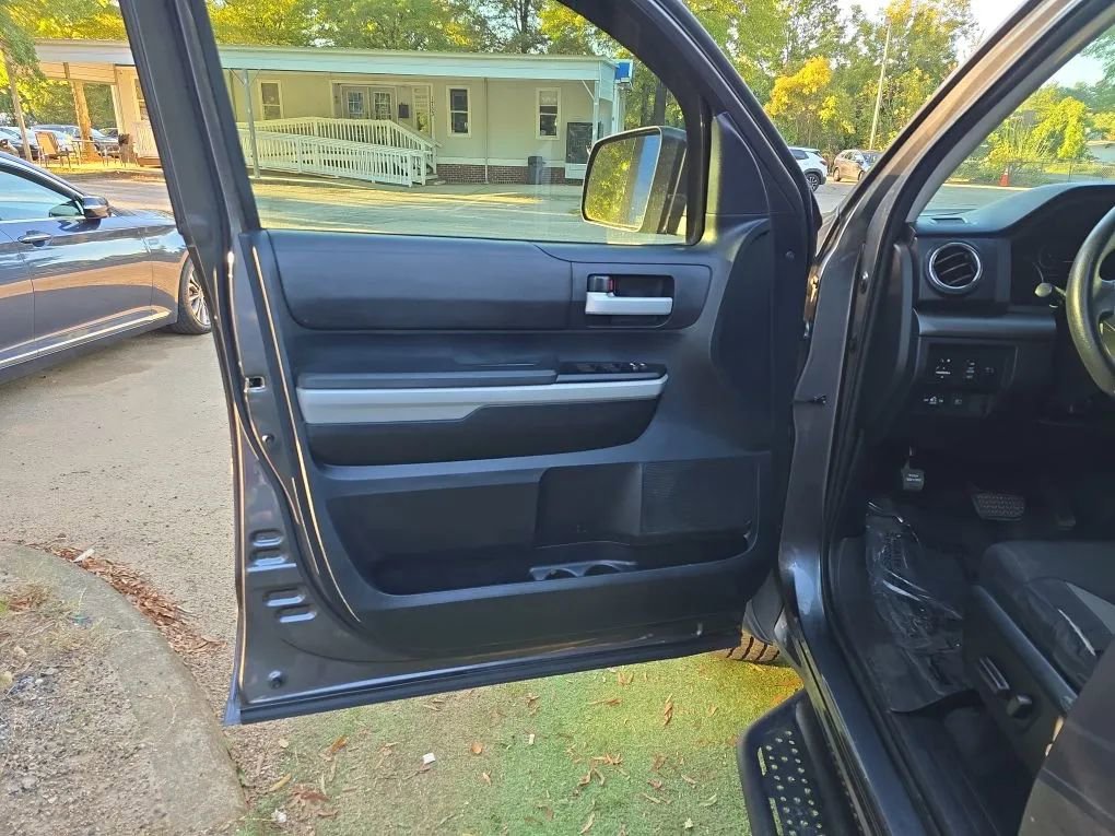 Used 2019 Toyota Tundra Limited image 20