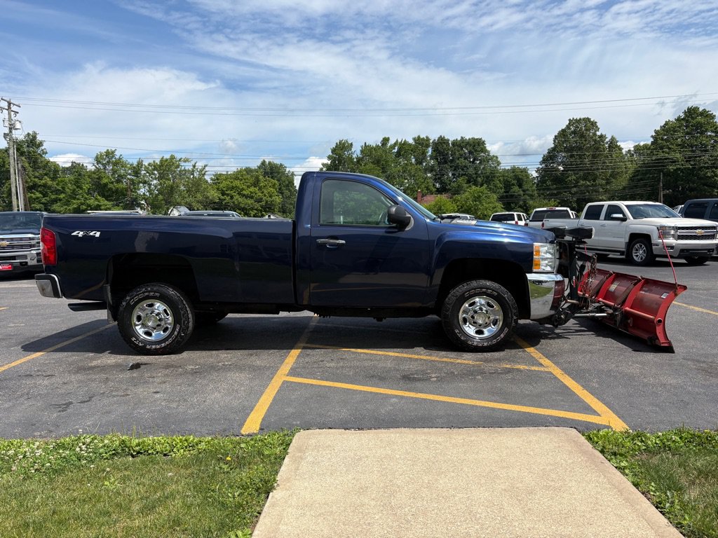 Used 2010 Chevrolet Silverado 2500 W/T w/ Snow Plow Prep Package AWD/4WD image 5