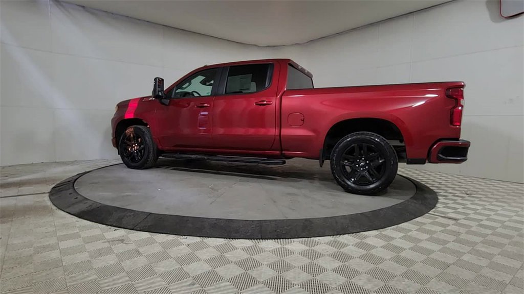 Used 2023 Chevrolet Silverado 1500 RST image 4