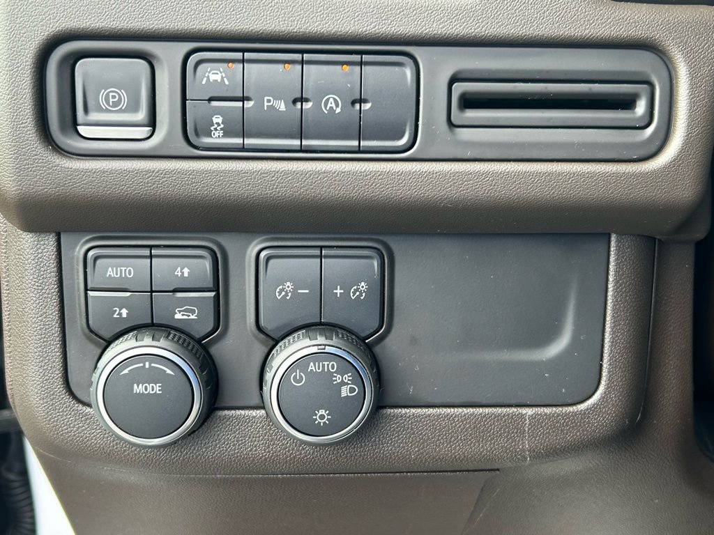 Used 2023 Chevrolet Tahoe LS image 31