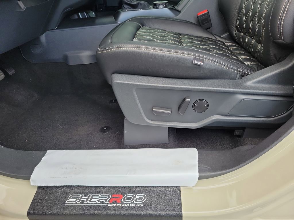 New 2025 Ford Bronco Outer Banks image 17