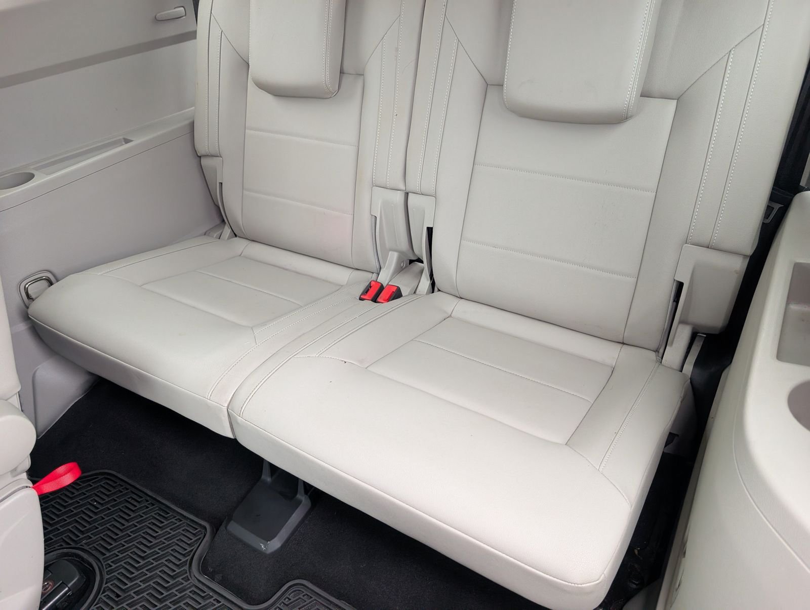 Used 2021 Volkswagen Atlas SEL FWD image 32