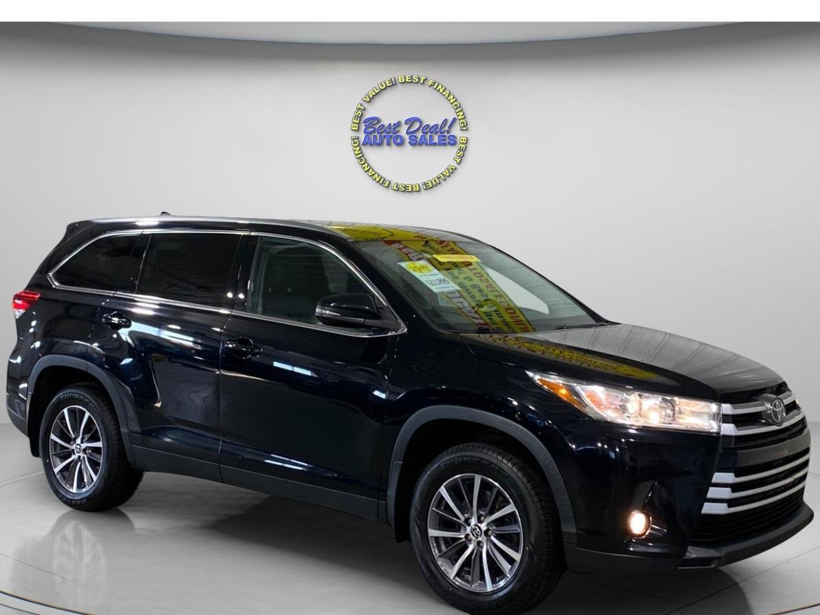 Used 2019 Toyota Highlander XLE AWD/4WD image 7