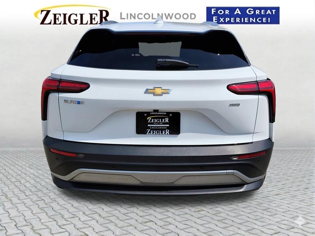 Used 2024 Chevrolet Blazer EV LT AWD/4WD image 9