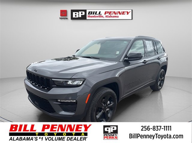 Used 2025 Jeep Grand Cherokee Limited w/ Black Appearance Package