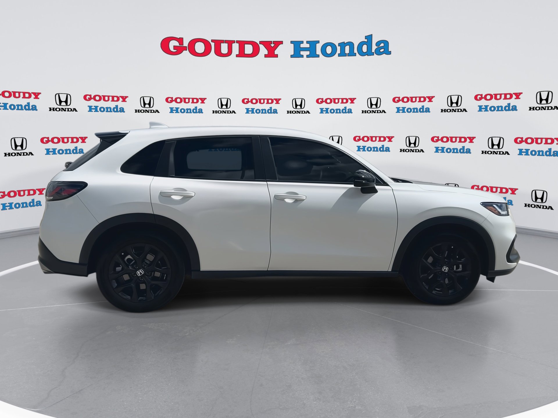Used 2024 Honda HR-V Sport image 9