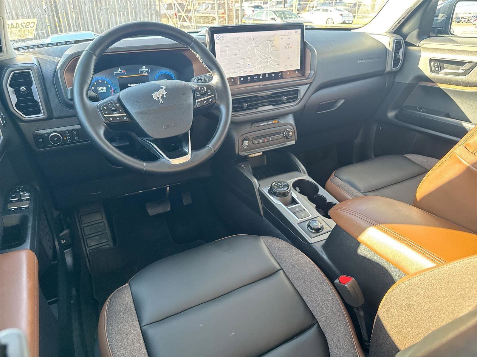 Certified 2025 Ford Bronco Sport Outer Banks w/ Outer Banks Tech Package+ image 32