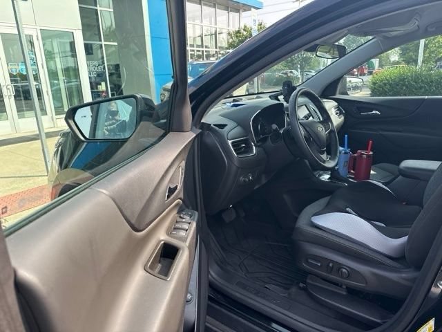 Used 2024 Chevrolet Equinox LT w/ LPO, Floor Liner Package FWD image 14